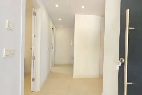 Image 4 thumb