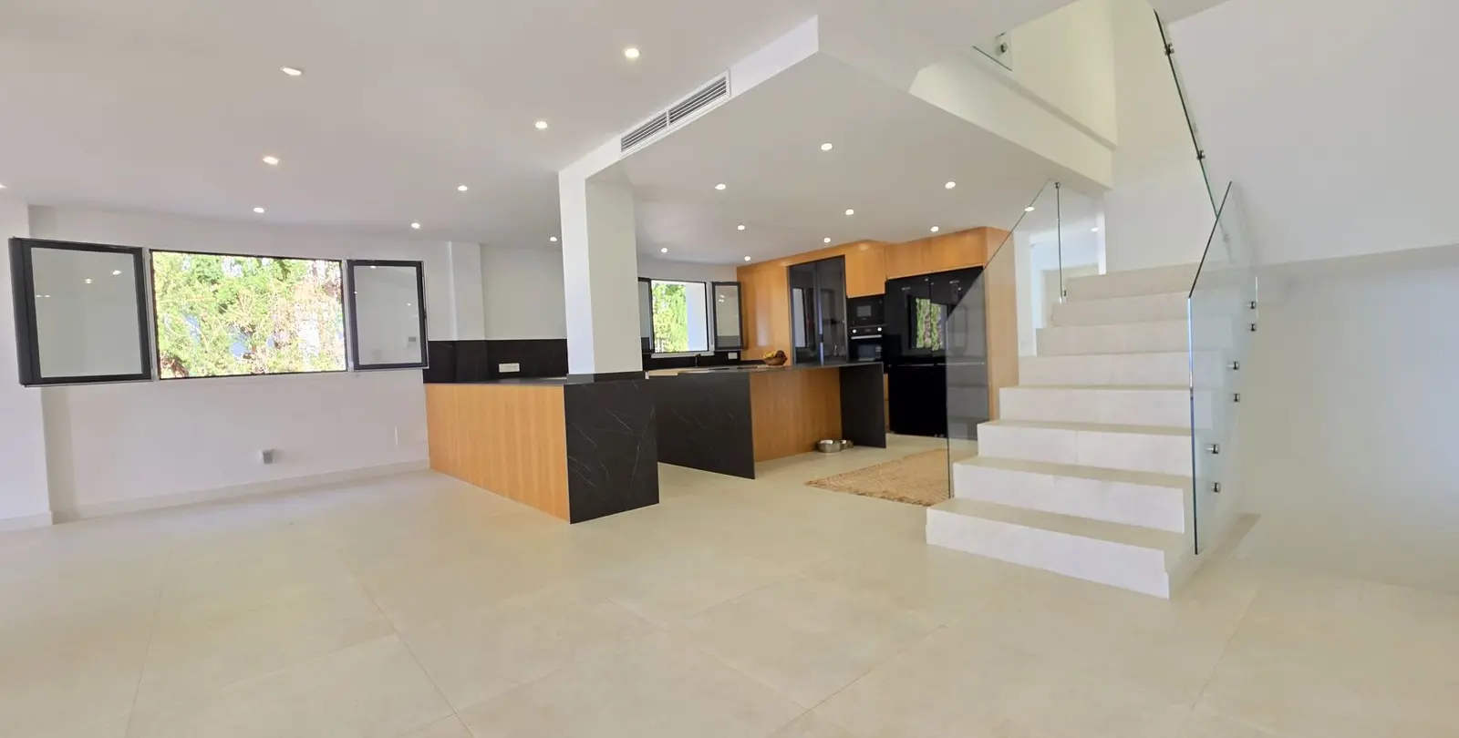 Venta de casa pareada en Ojén 12