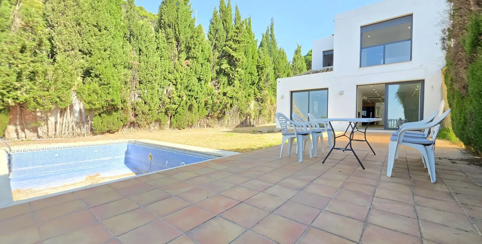 Venta de casa pareada en Ojén 23