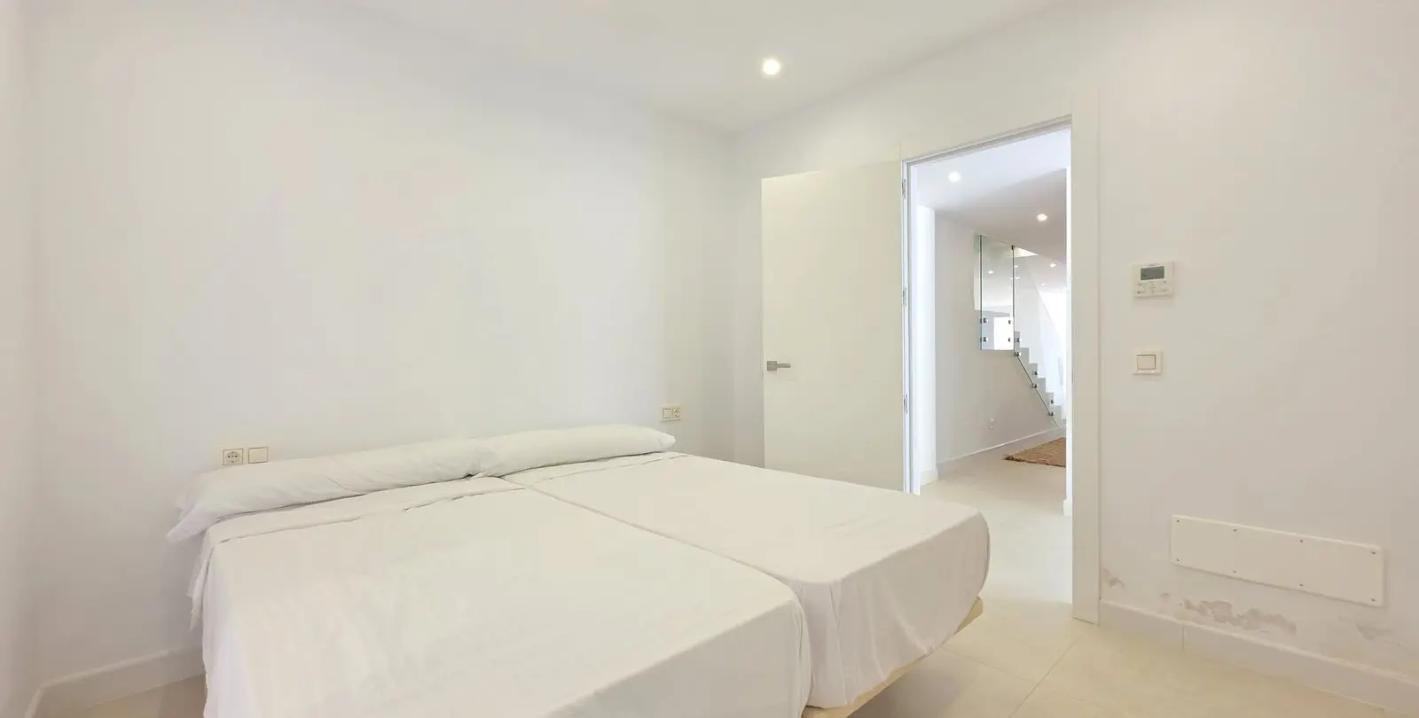 Venta de casa pareada en Ojén 25