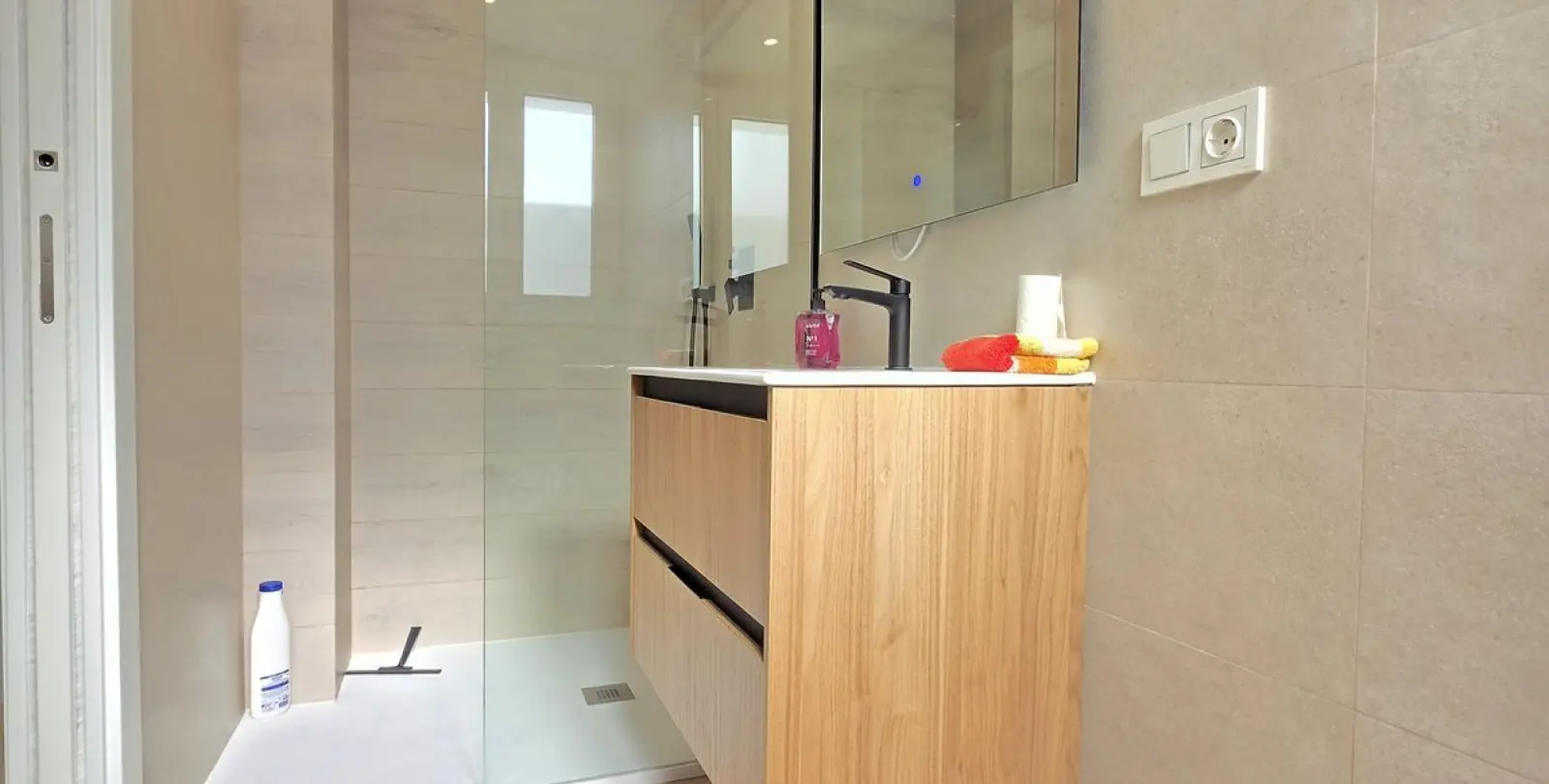Venta de casa pareada en Ojén 26
