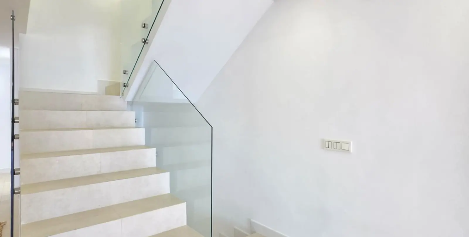 Venta de casa pareada en Ojén 28