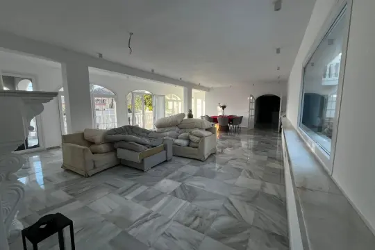 Image 2 thumb