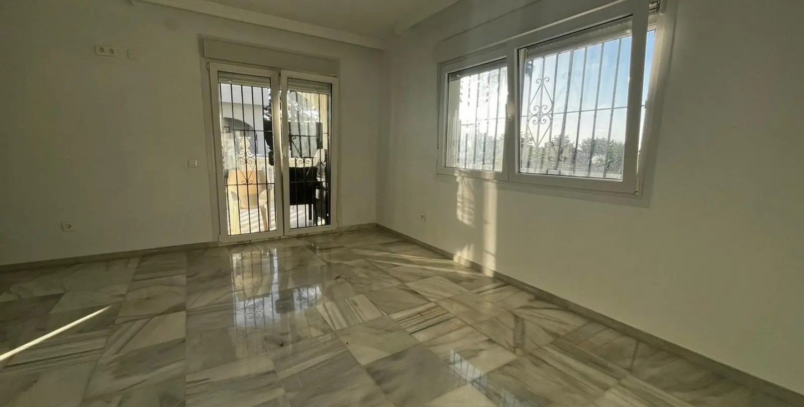 Venta de villa independiente en Las Farolas 3