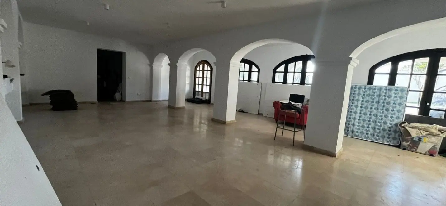 Venta de villa independiente en Las Farolas 4