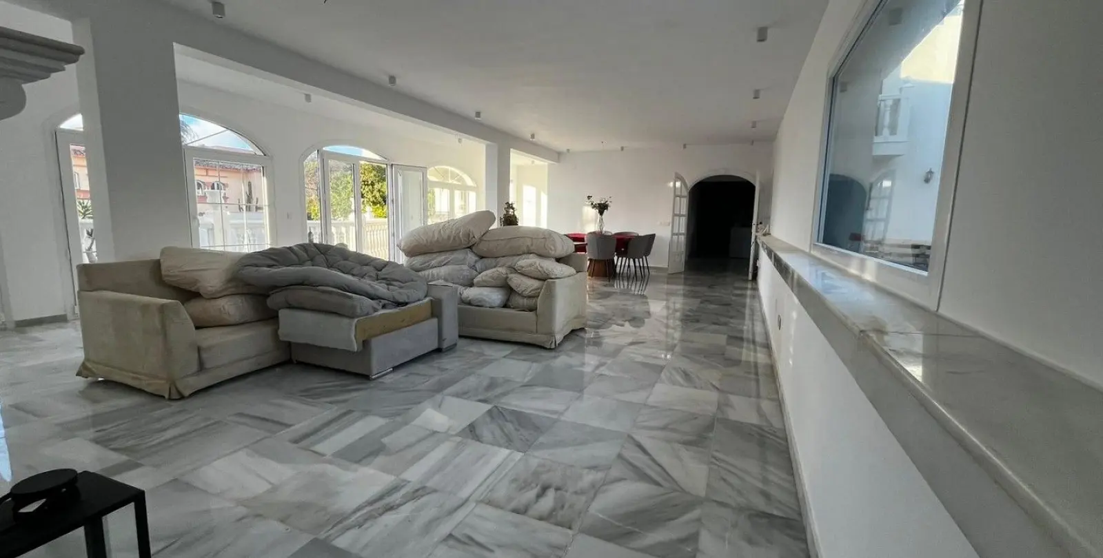 Venta de villa independiente en Las Farolas 11