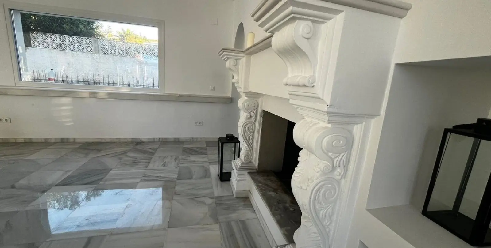 Venta de villa independiente en Las Farolas 12