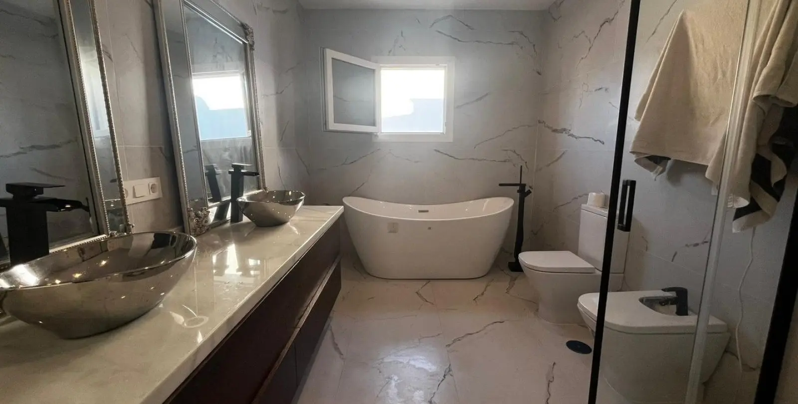 Venta de villa independiente en Las Farolas 23