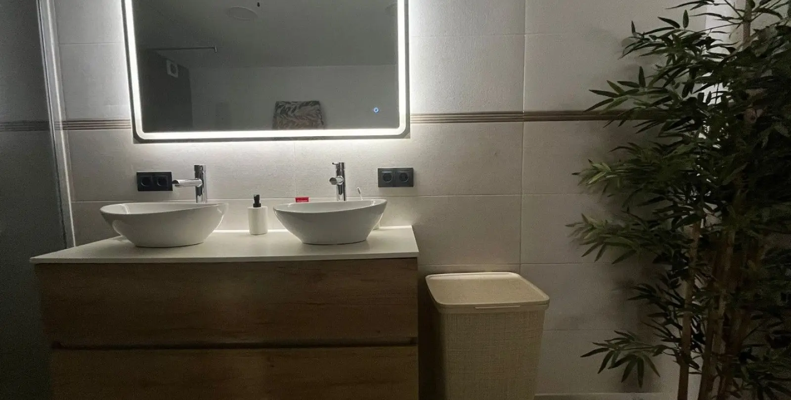 Venta de villa independiente en Las Farolas 32