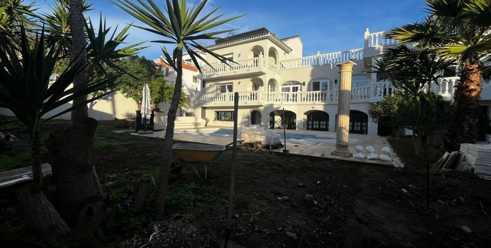 Venta de villa independiente en Las Farolas 42