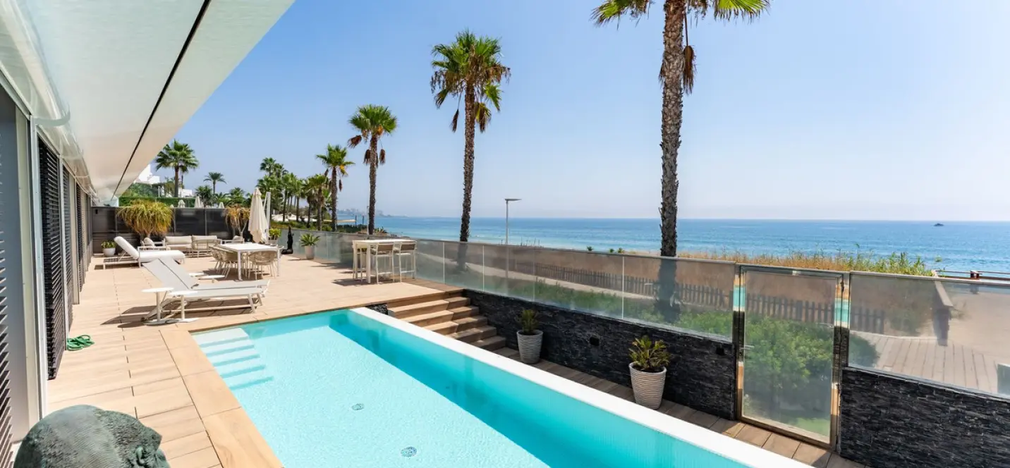 Long-term rent of semi-detached house in Estepona 0
