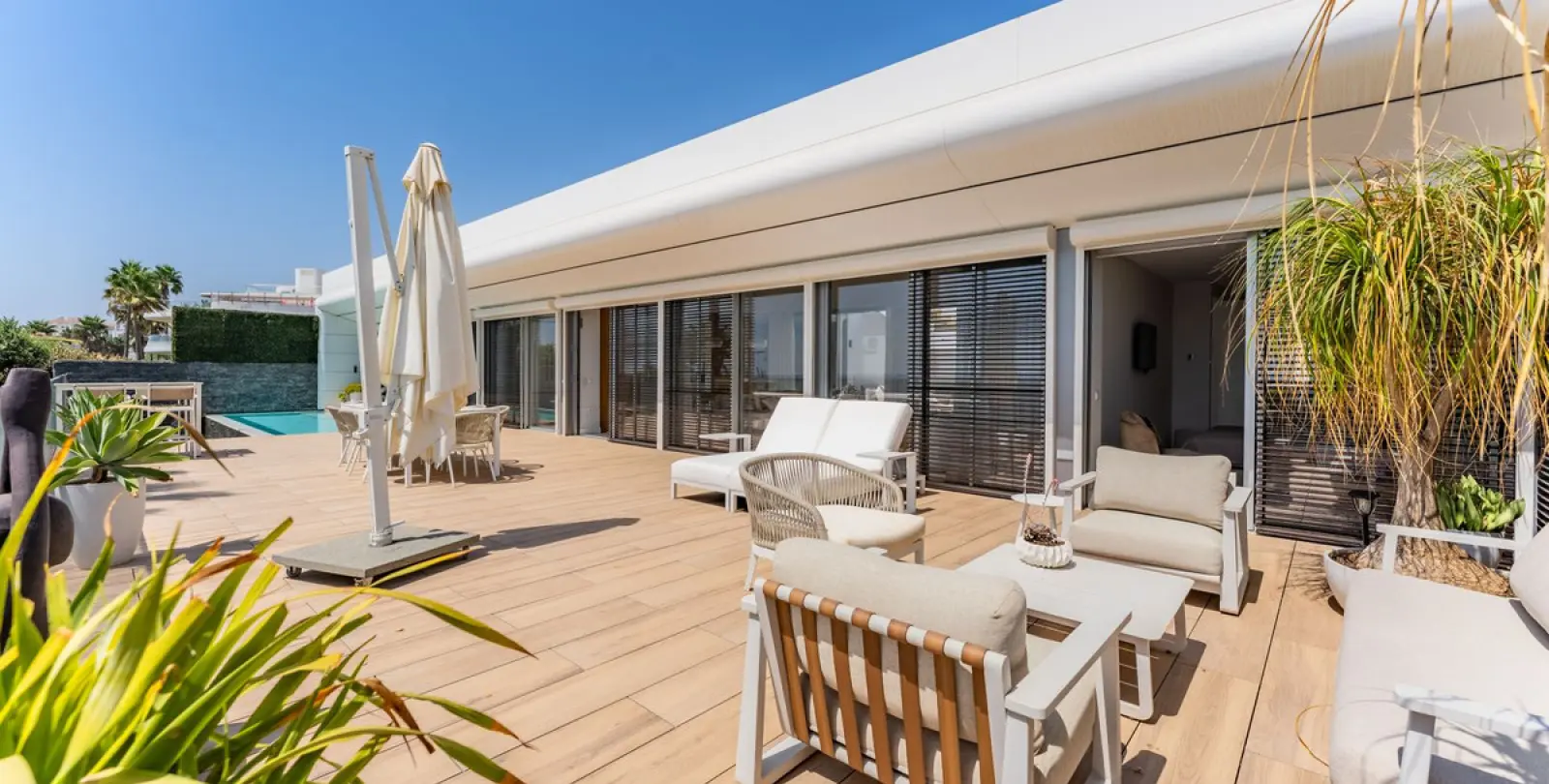 Долгосрочная аренда дома на две семьи в Estepona 3