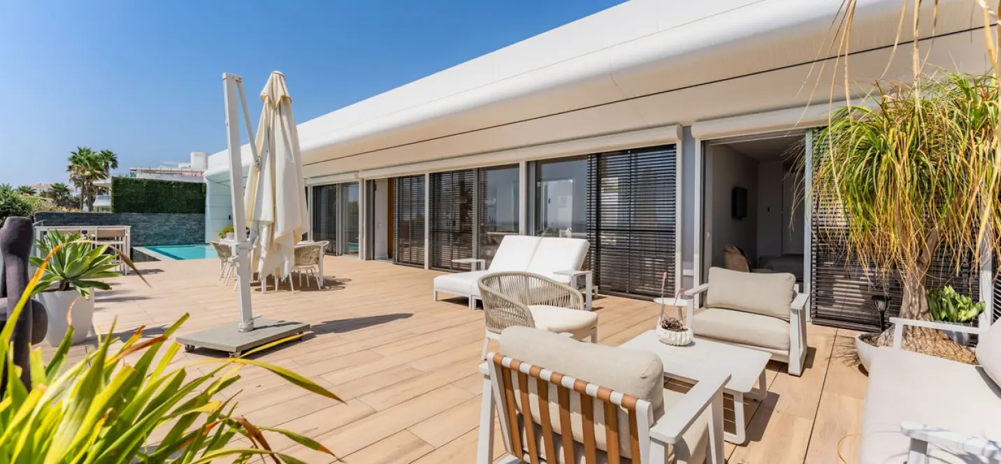 Long-term rent of semi-detached house in Estepona 2
