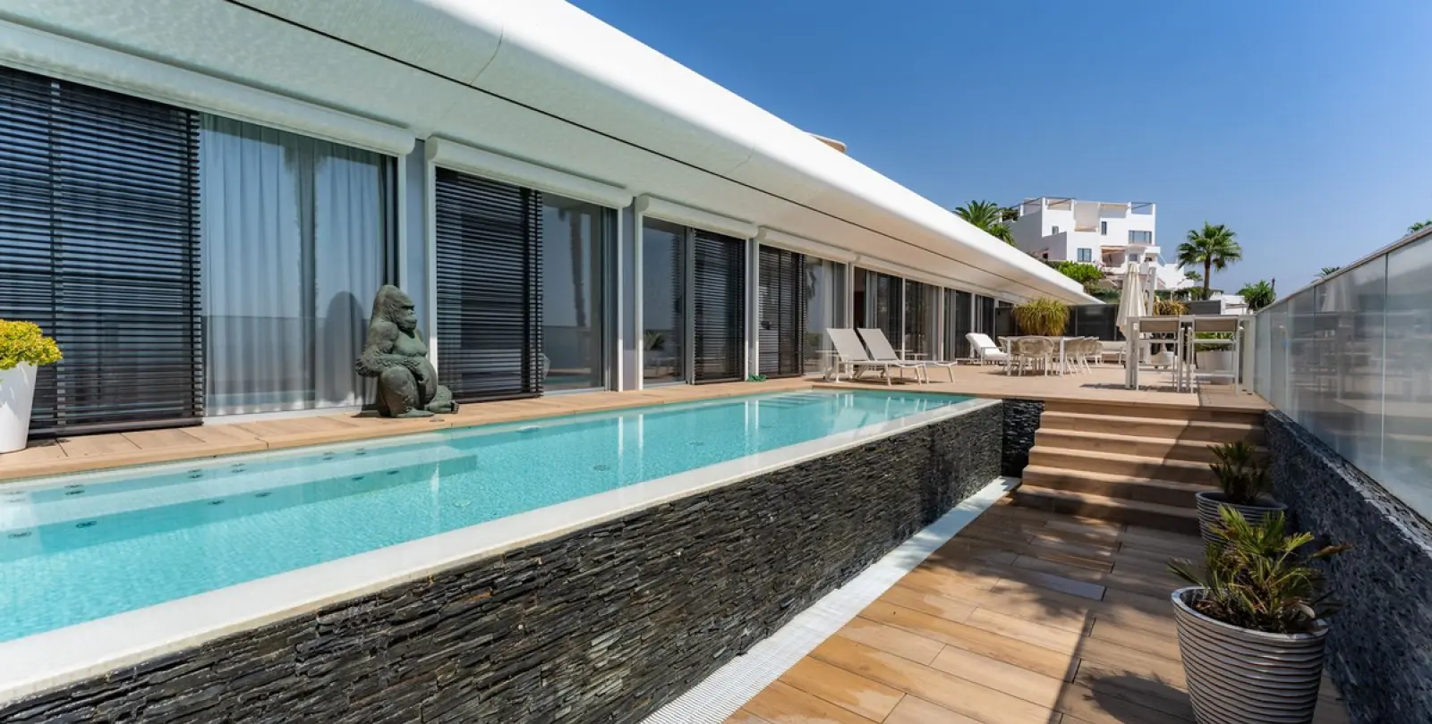 Долгосрочная аренда дома на две семьи в Estepona 6