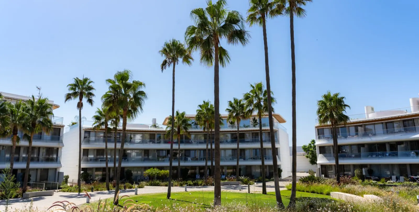 Долгосрочная аренда дома на две семьи в Estepona 40