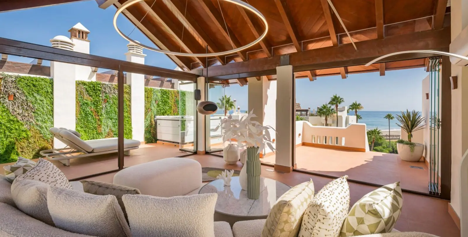 Продажа пентхауса в Estepona 1