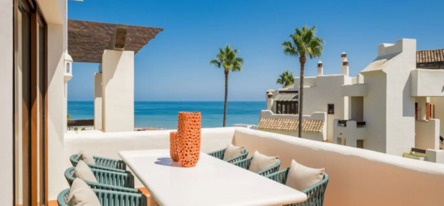 Venta de ático en Estepona 1