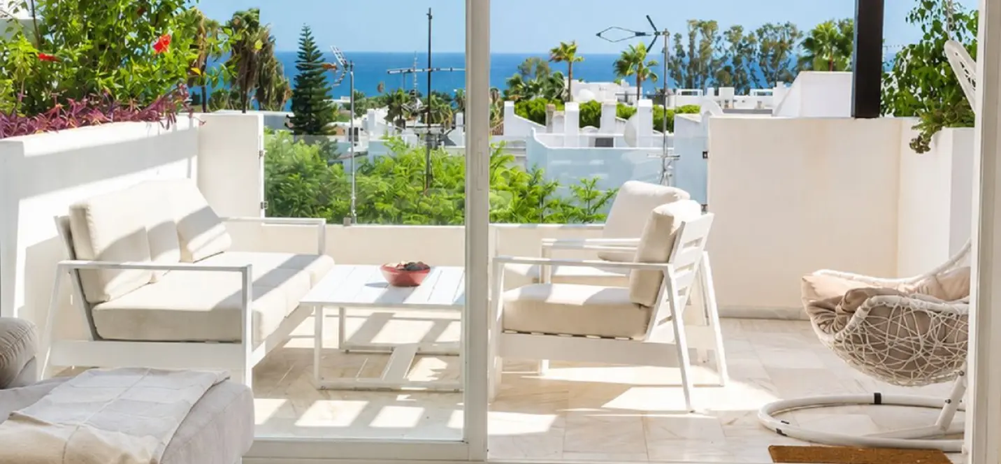 Sale of middle floor apartment in Bel Air 4