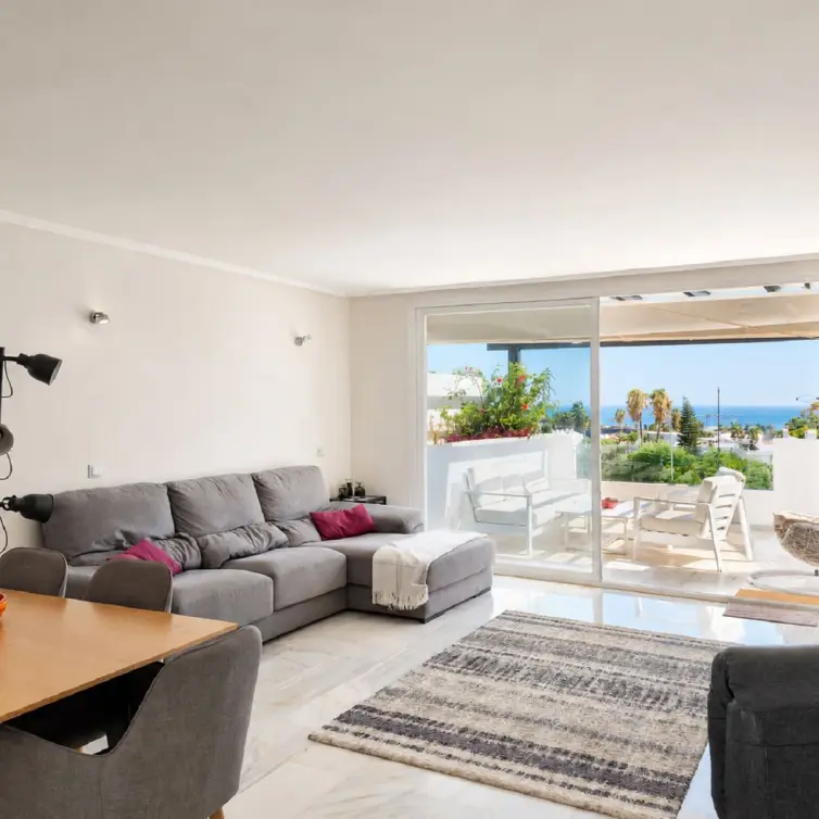 Sale of middle floor apartment in Bel Air