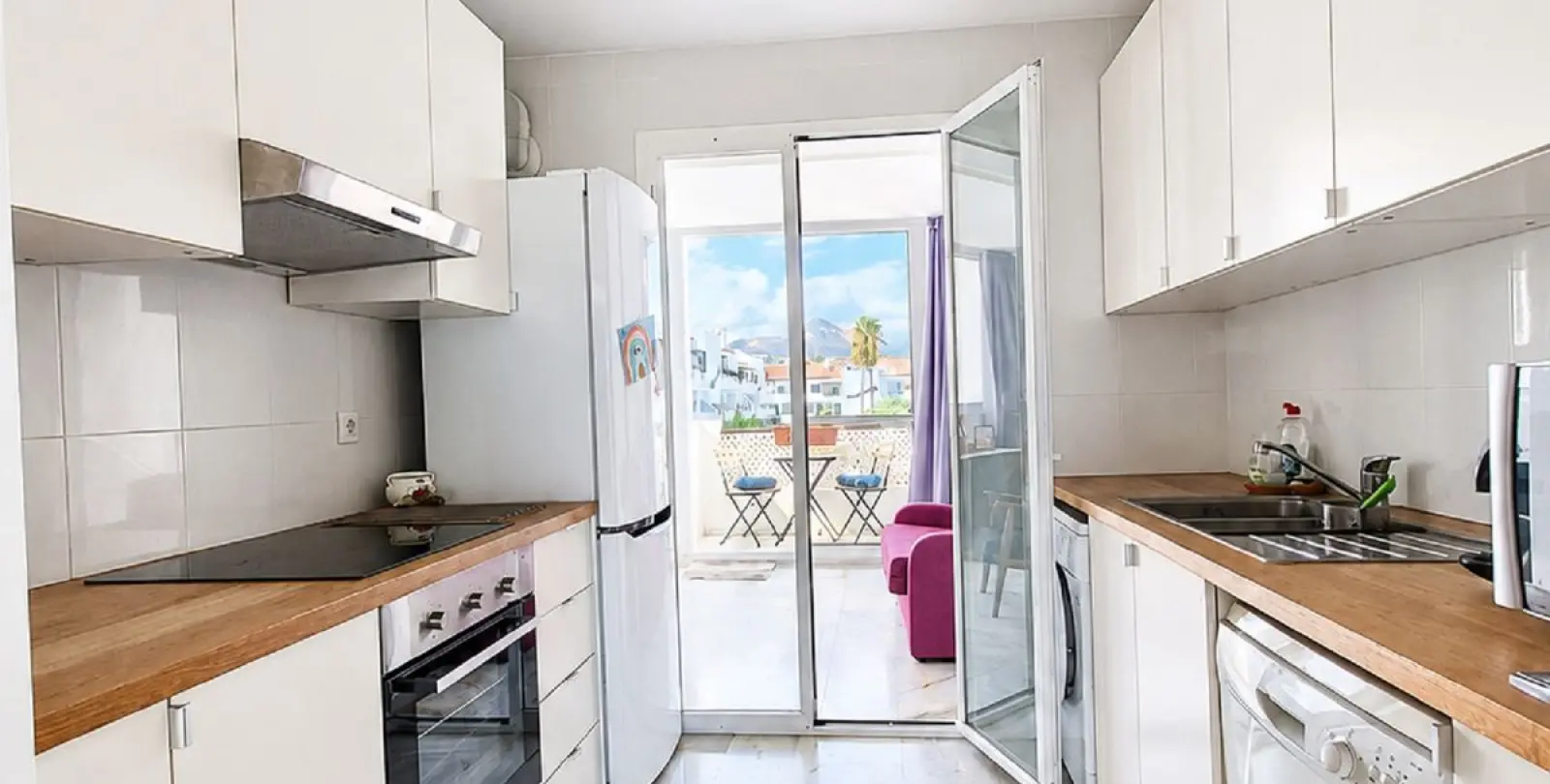Venta de apartamento en planta media en Bel Air 11
