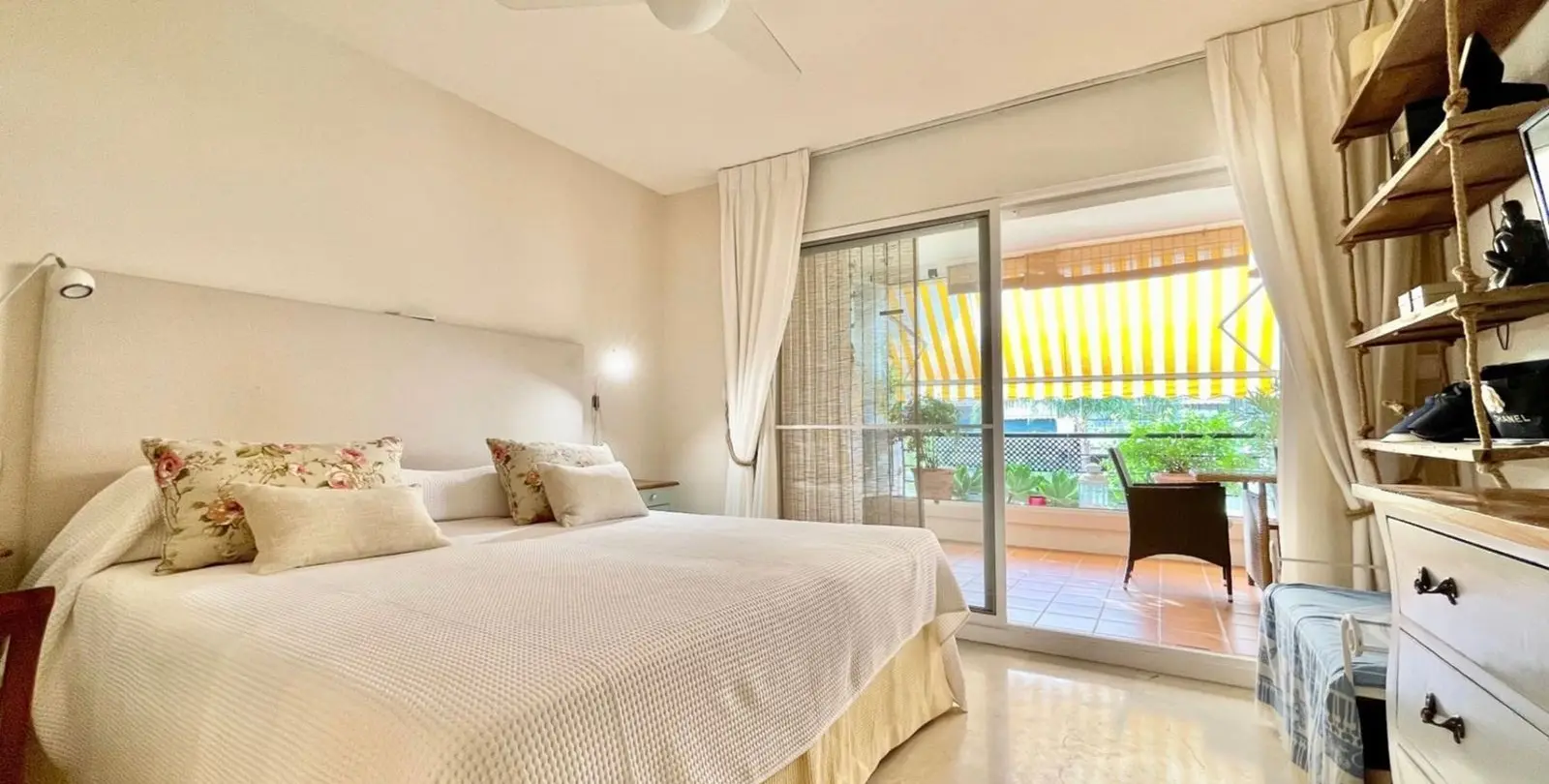 Sale of middle floor apartment in Guadalmina Alta 7