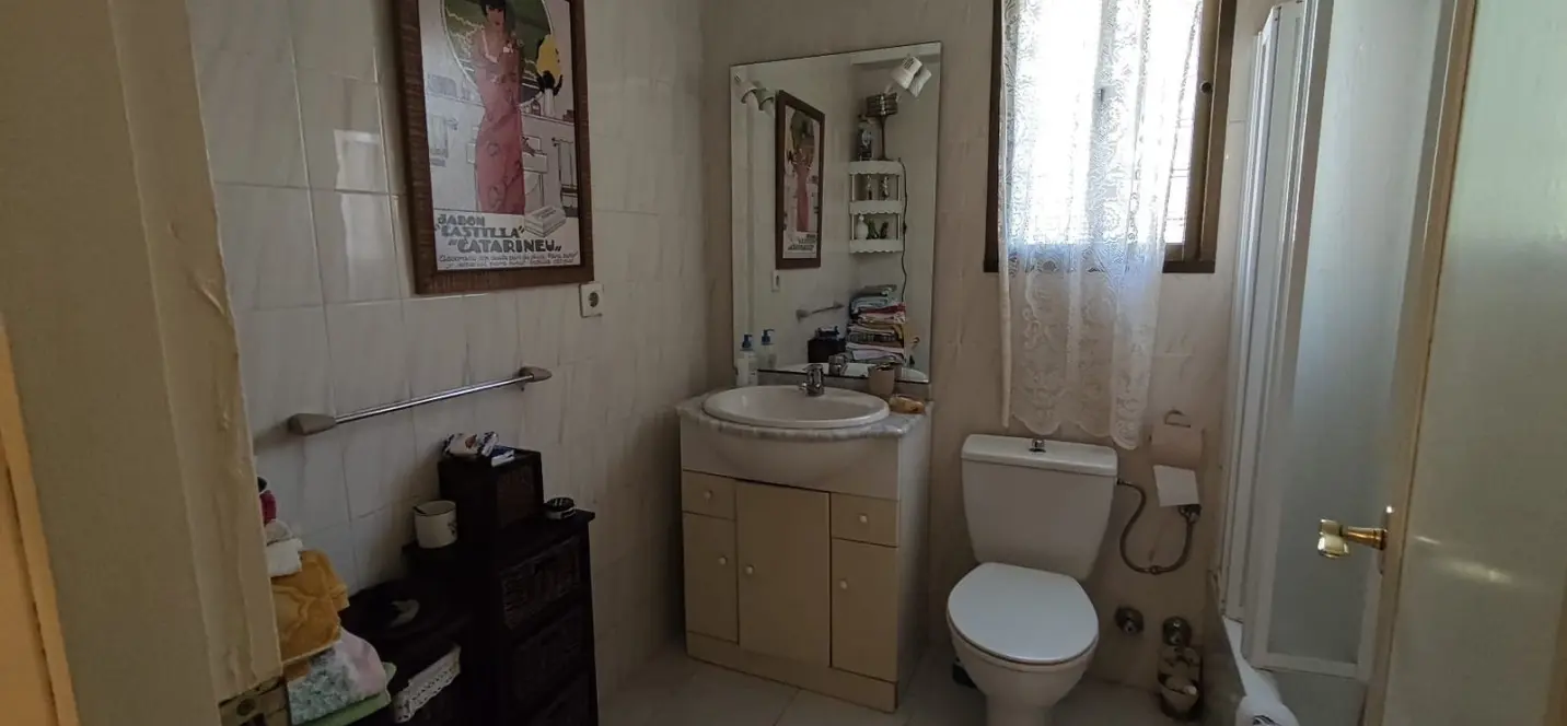 Sale of detached villa in El Chaparral 2