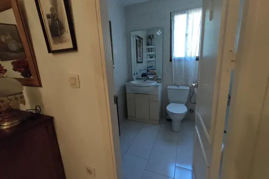 Image 4 thumb