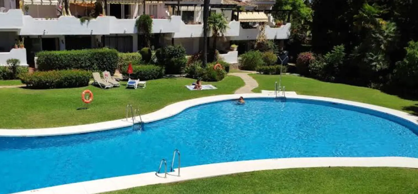Sale of penthouse in Sierra Blanca 0