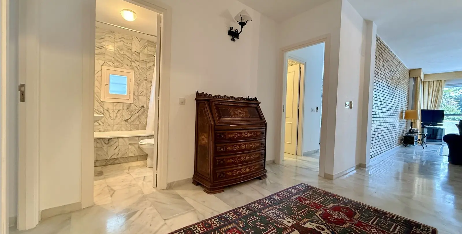 Sale of penthouse in Sierra Blanca 8