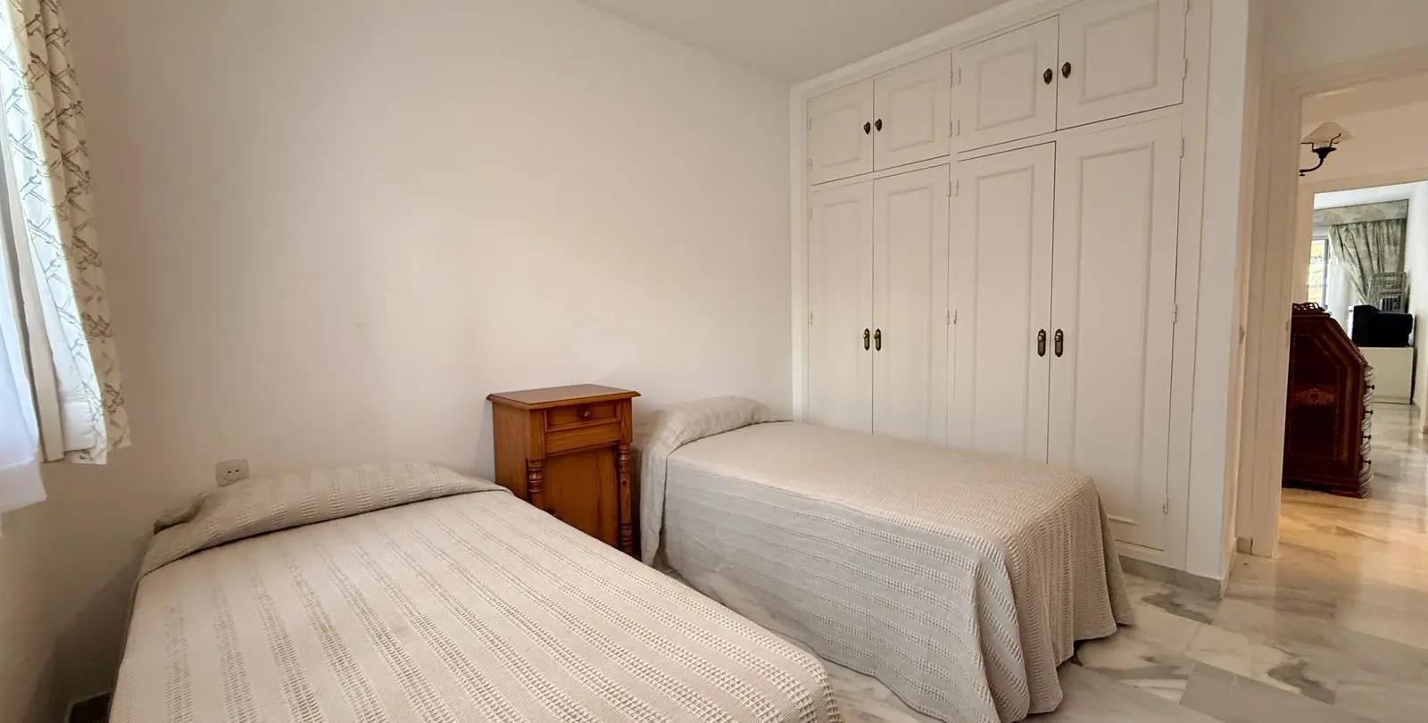 Sale of penthouse in Sierra Blanca 20