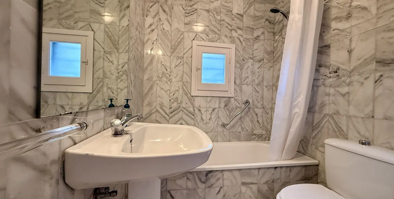 Sale of penthouse in Sierra Blanca 21