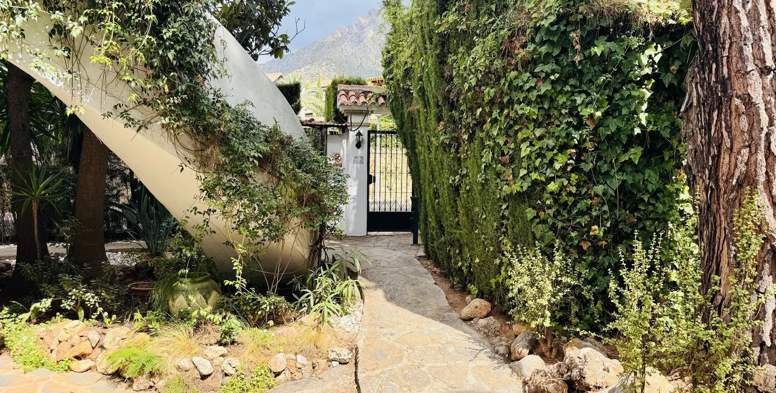 Sale of penthouse in Sierra Blanca 25