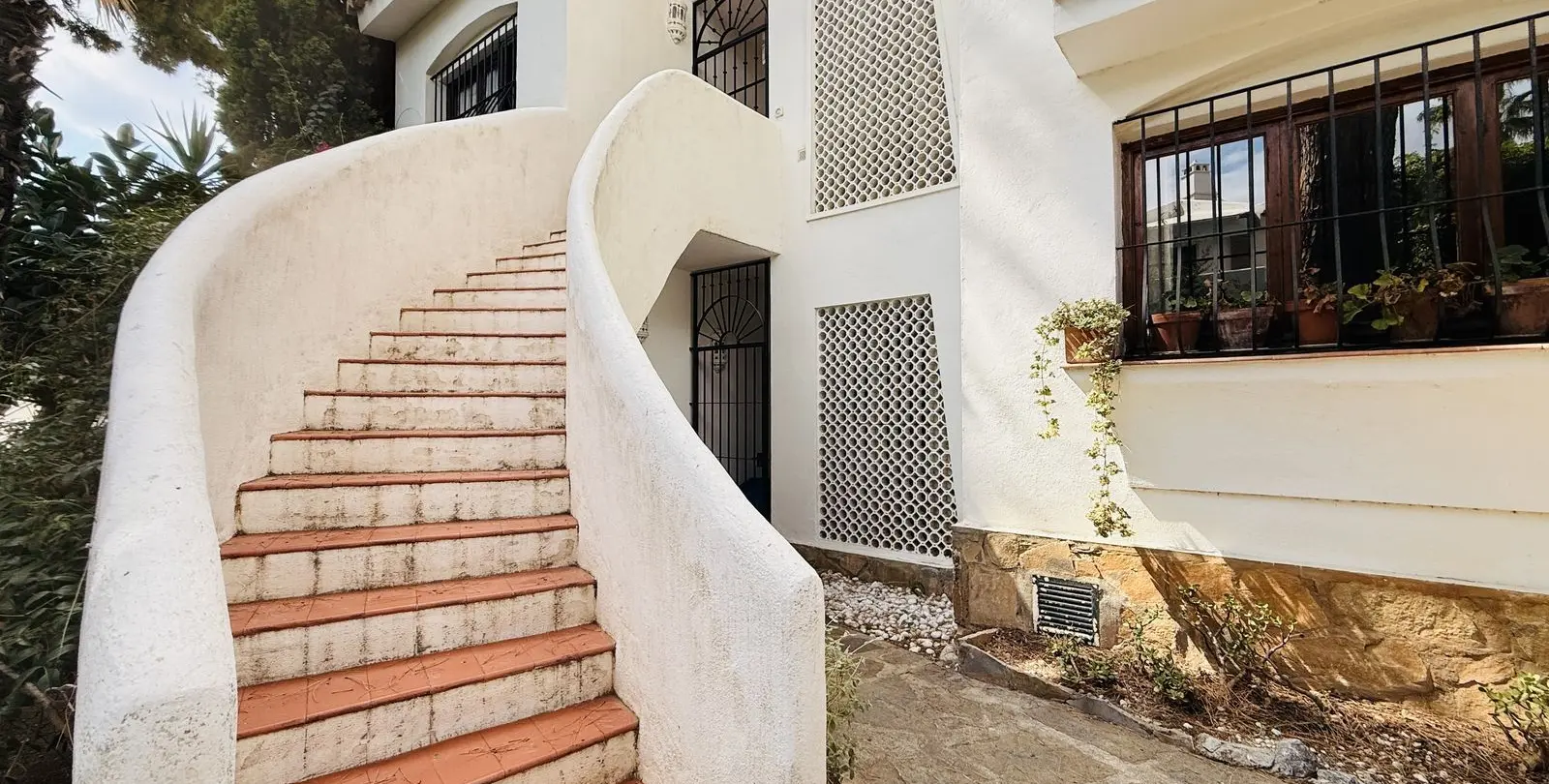 Sale of penthouse in Sierra Blanca 27