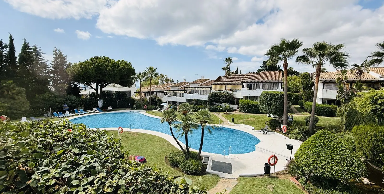 Sale of penthouse in Sierra Blanca 32