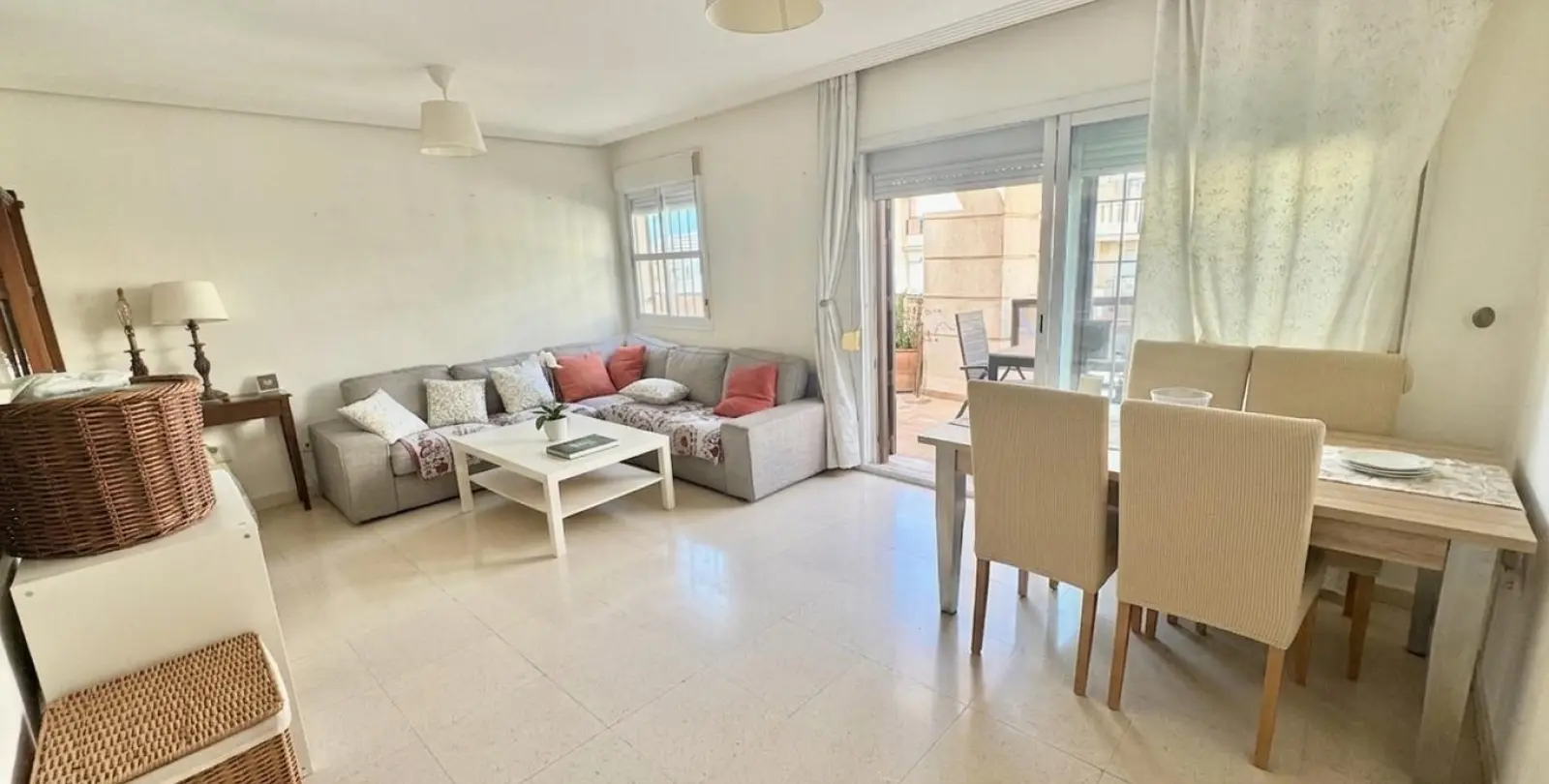 Sale of penthouse in Teatinos 3