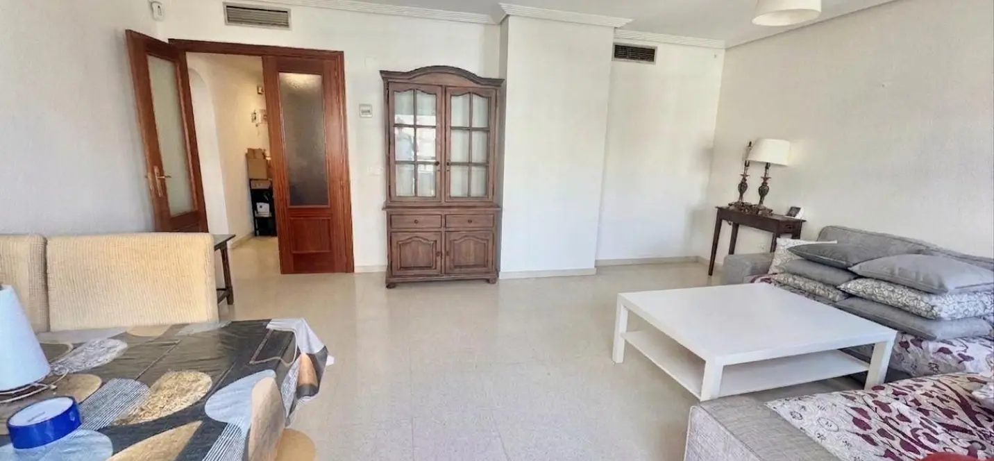 Sale of penthouse in Teatinos 3