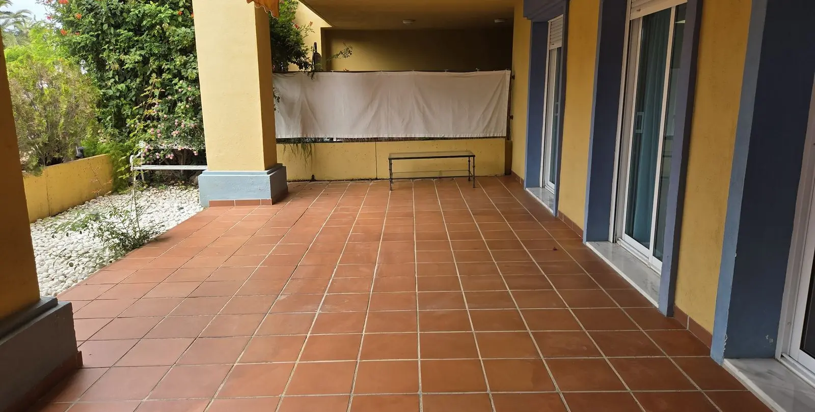 Продажа апартаментов на первом этаже в Bahía de Marbella 3