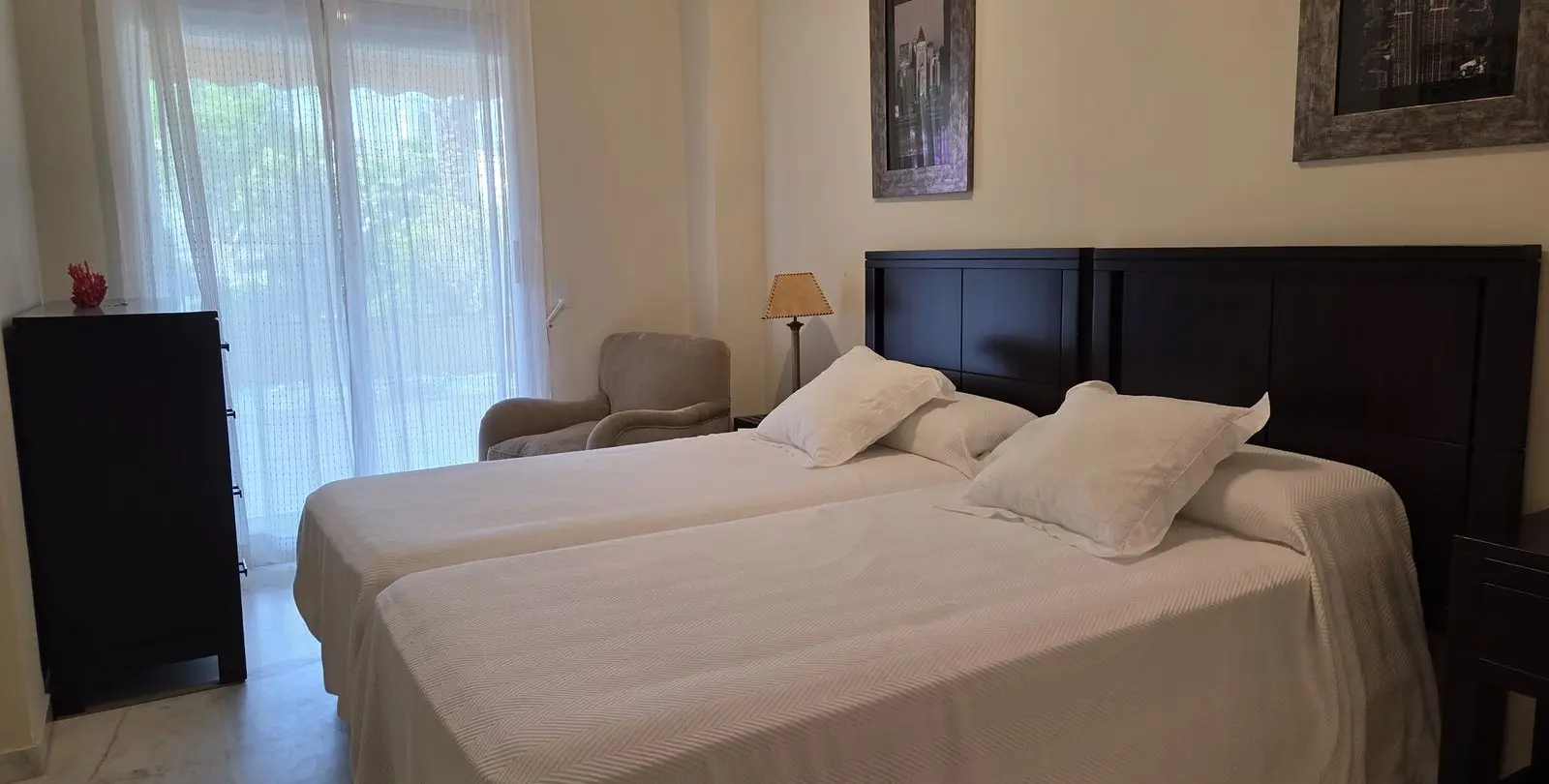 Продажа апартаментов на первом этаже в Bahía de Marbella 13