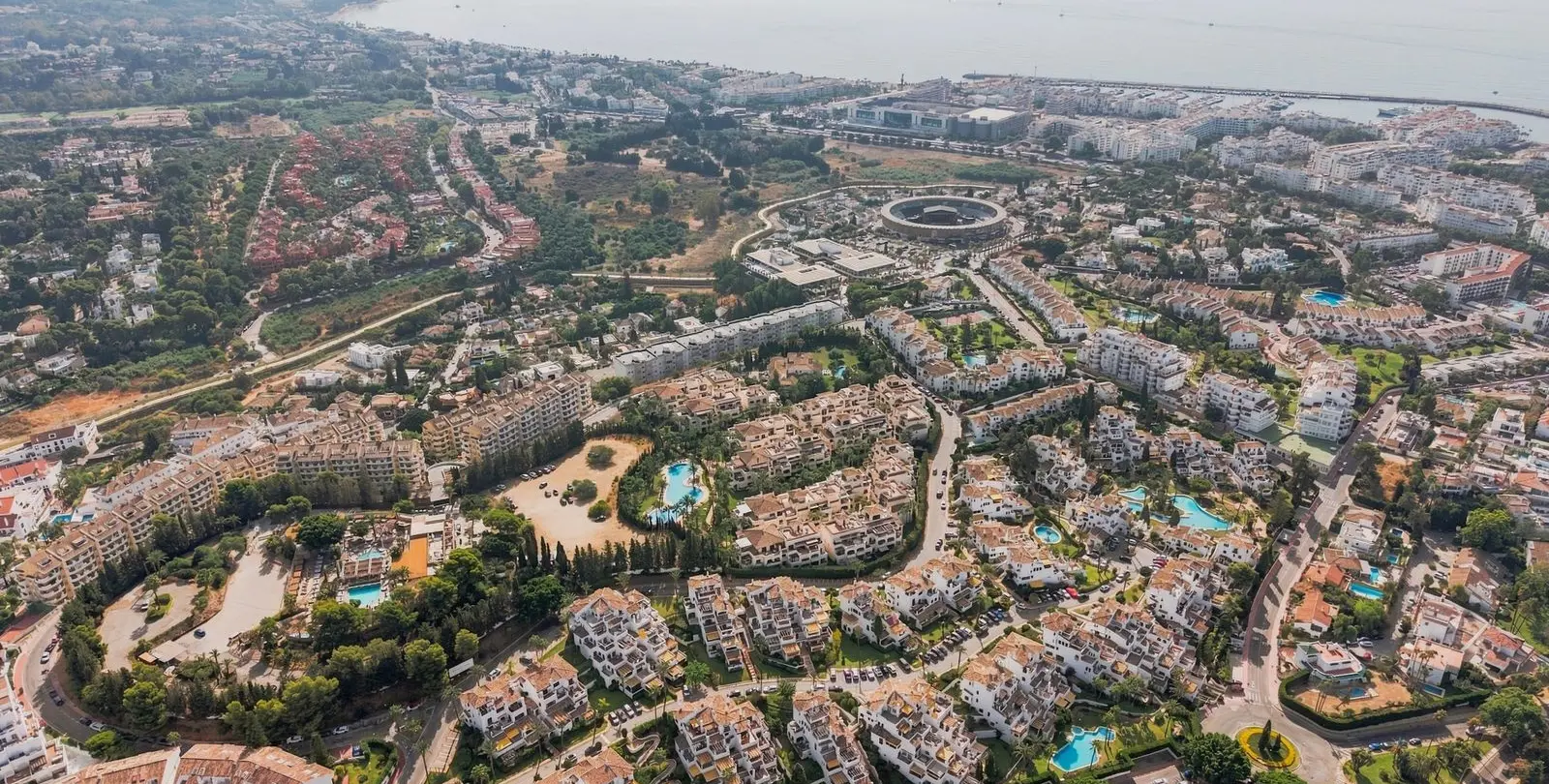 Sale of middle floor apartment in Nueva Andalucía 8