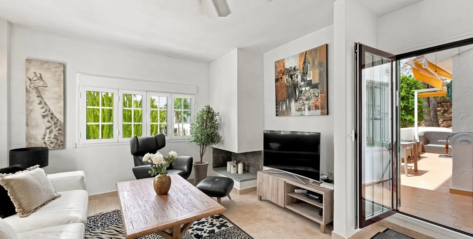 Sale of middle floor apartment in Nueva Andalucía 19