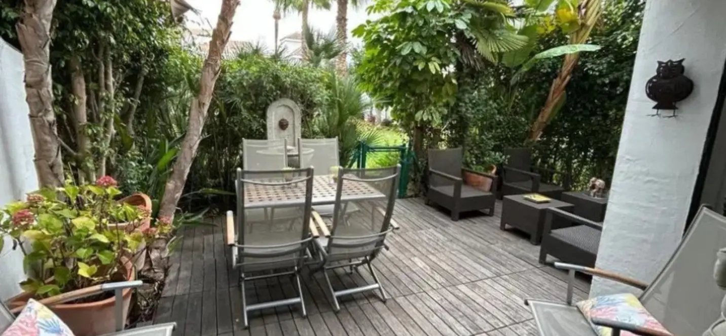 Sale of semi-detached house in Puerto Banús 0