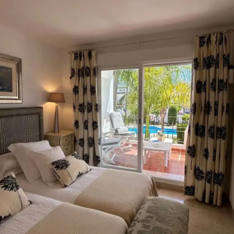 Sale of semi-detached house in Puerto Banús