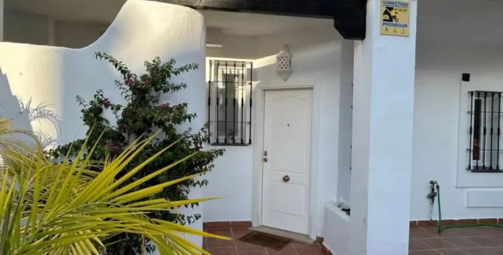 Sale of semi-detached house in Puerto Banús 11