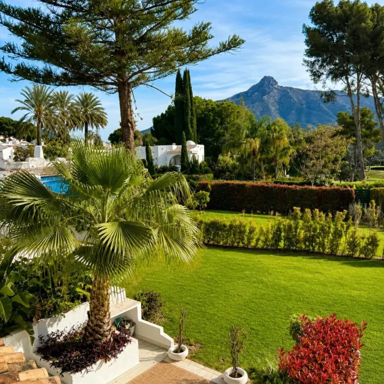 Venta de casa pareada en Marbella