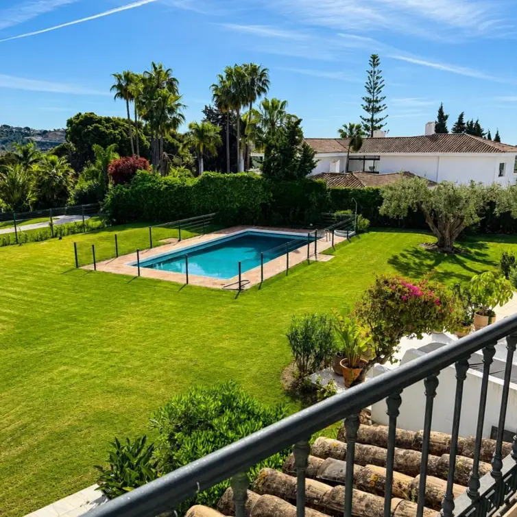 Venta de casa pareada en Marbella