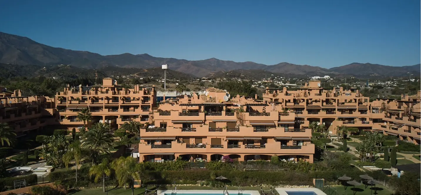 Sale of penthouse duplex in Estepona 0