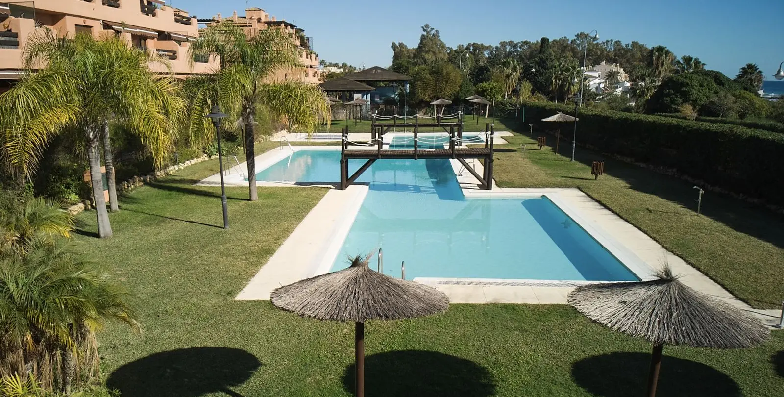 Sale of penthouse duplex in Estepona 2