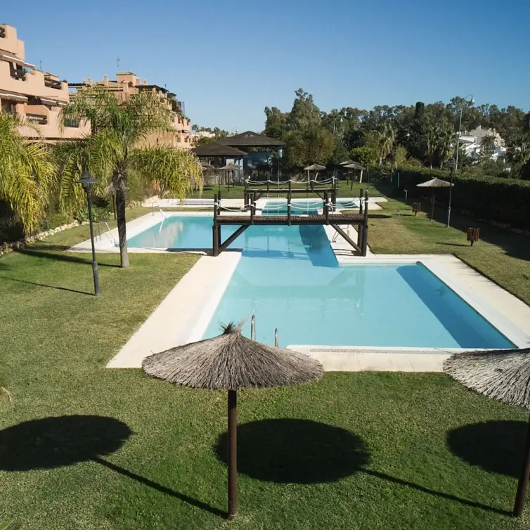 Venta de ático dúplex en Estepona