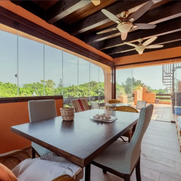 Venta de ático dúplex en Estepona