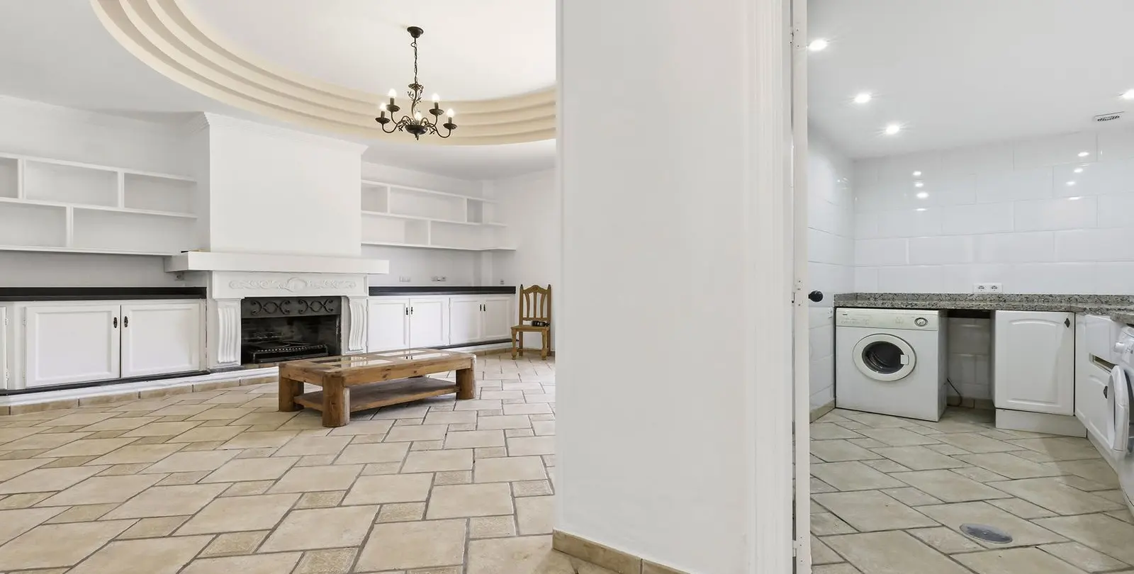 Sale of detached villa in Manilva 12